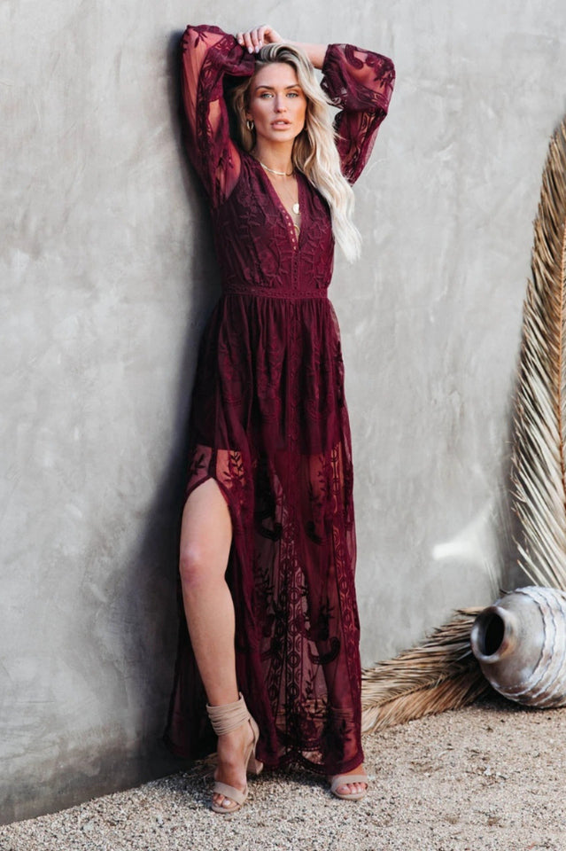 Lace Embroidered Maxi Dress with V-Neckline and Long Sleeves
