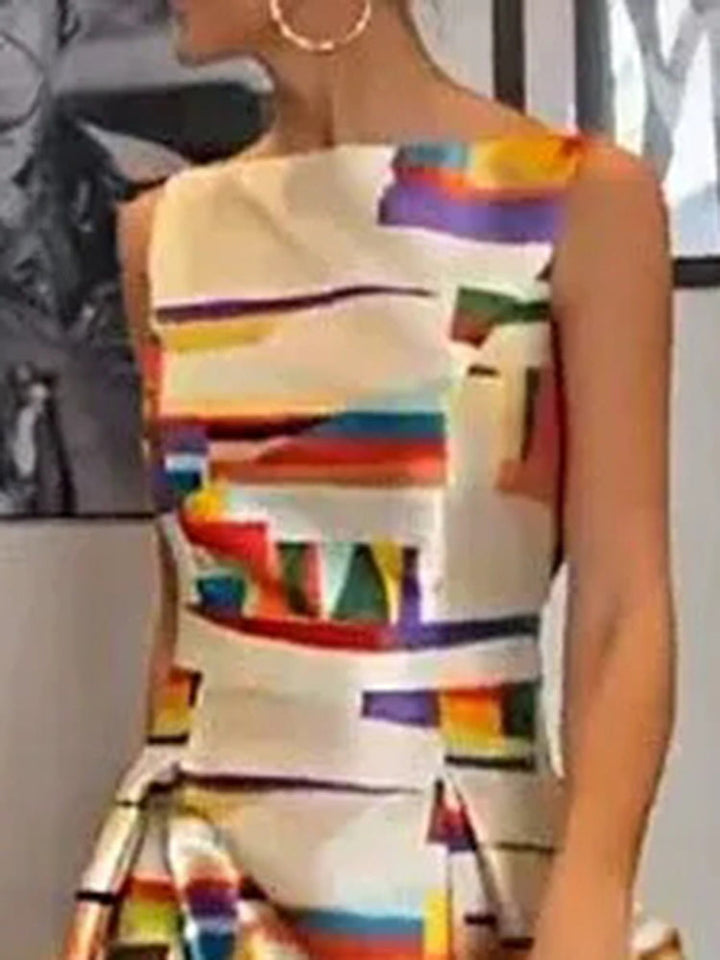 A-Line Maxi Dress with Round Neckline and Sleeveless Design