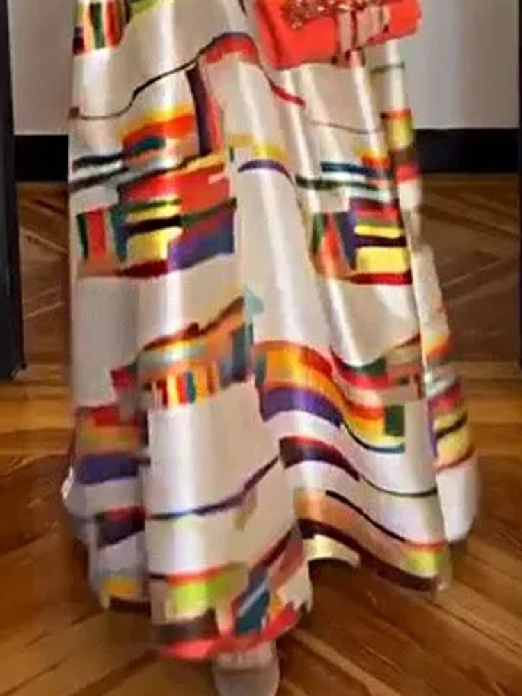 A-Line Maxi Dress with Round Neckline and Sleeveless Design