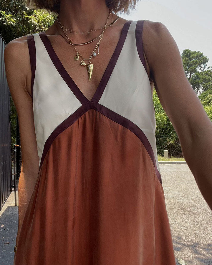 Keeley - V-Neck Contrasting Color Dress