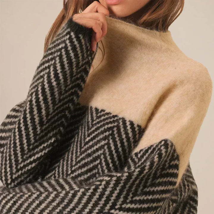Herringbone Pattern Turtleneck Sweater with Relaxed Silhouette and Long Sleeves