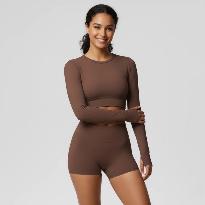 Gym shorts with an elastic waistband for women