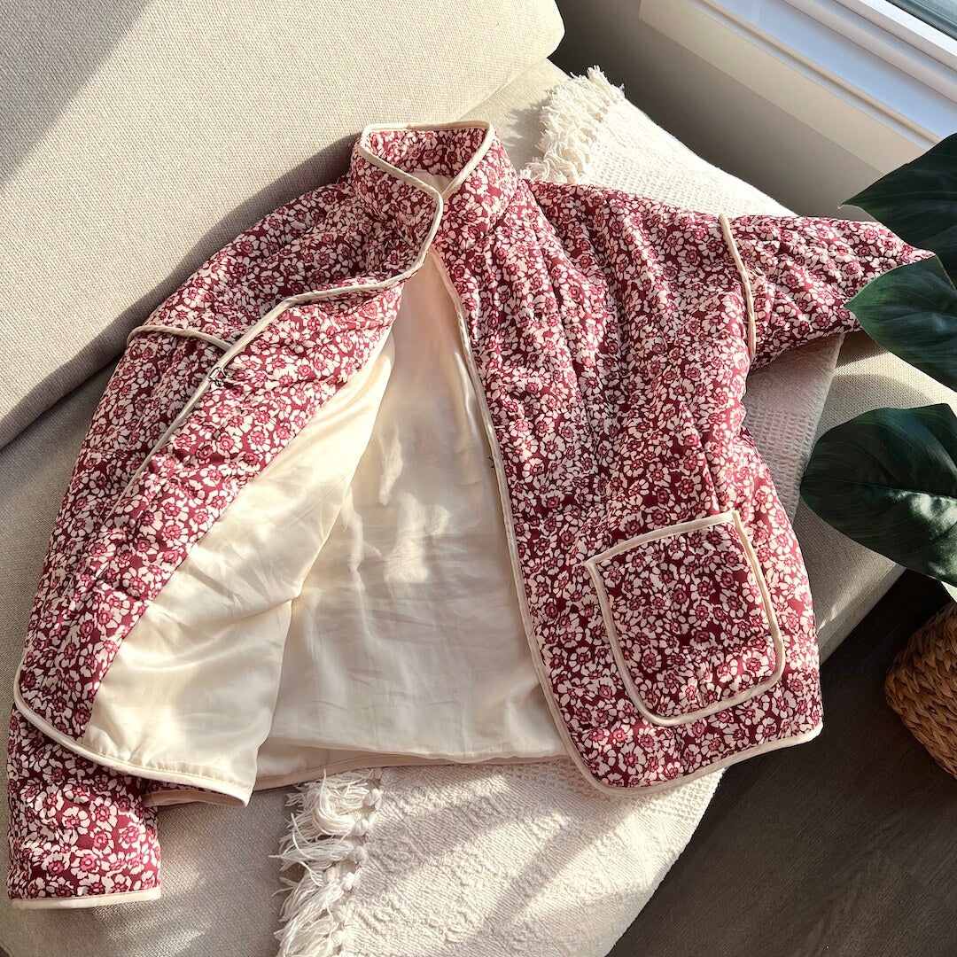 Quilted Floral Pattern Cropped Jacket with Stand Collar and Contrast Piping