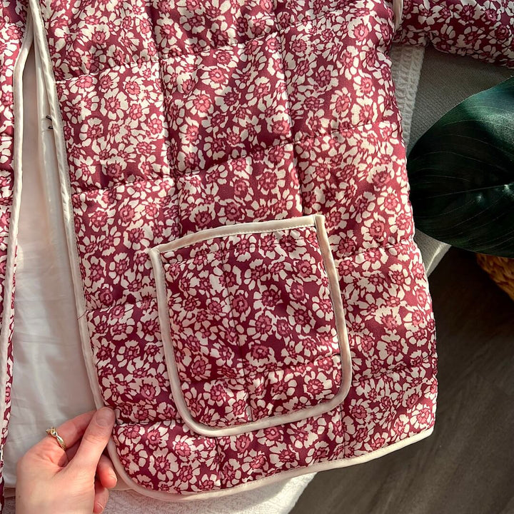 Quilted Floral Pattern Cropped Jacket with Stand Collar and Contrast Piping