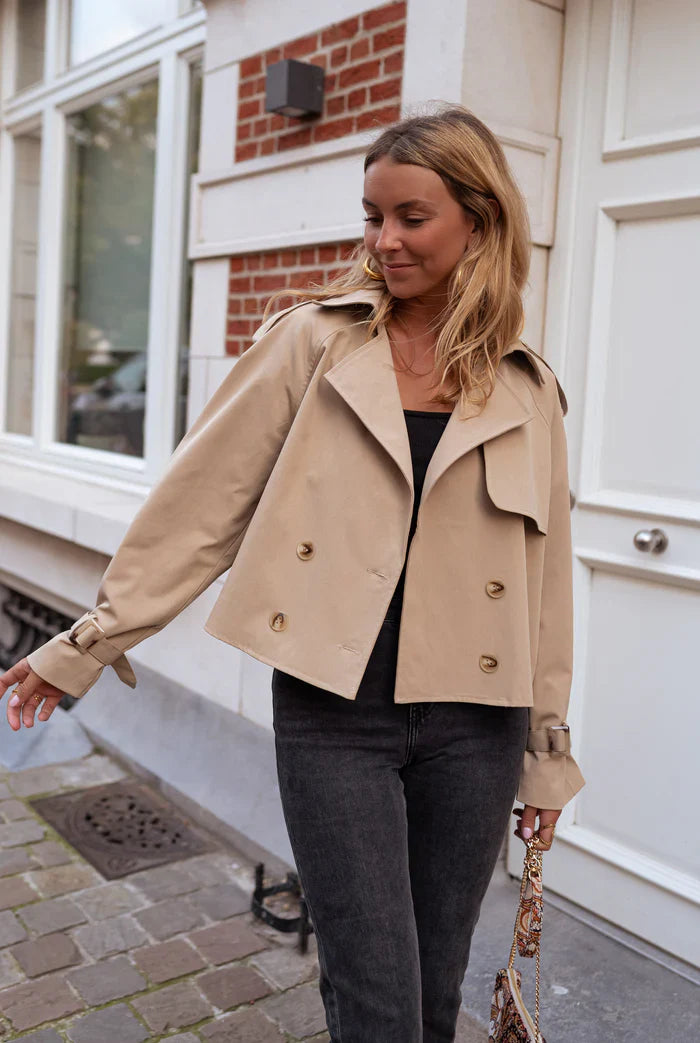 Cropped Double-Breasted Jacket with Notched Lapels and Long Sleeves