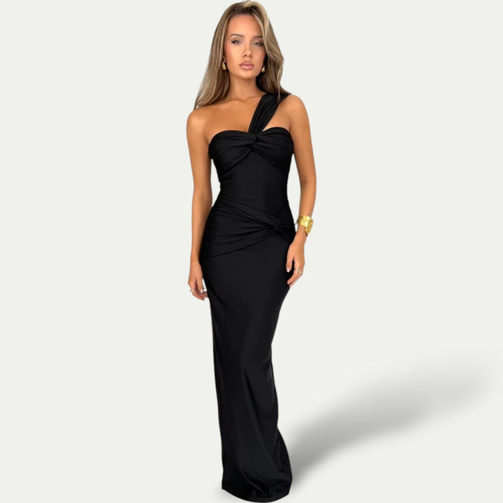 One-Shoulder Maxi Dress with Ruched Detailing and Fitted Silhouette