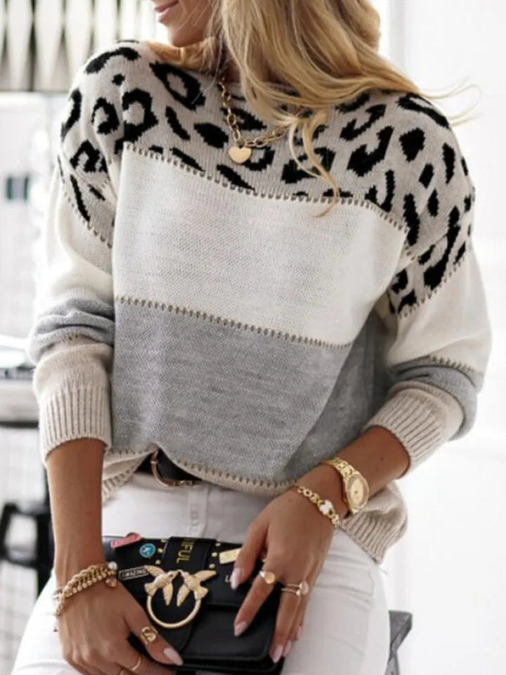 Olivia - Chic Leopard Print Sweater