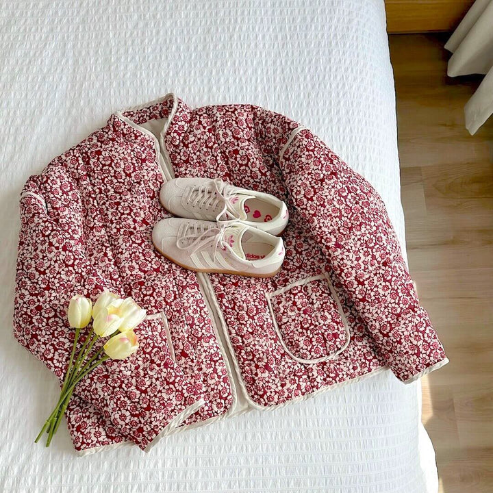 Quilted Floral Pattern Cropped Jacket with Stand Collar and Contrast Piping