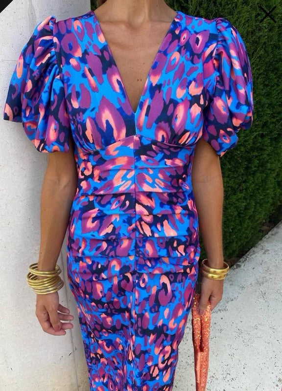 V-Neckline Fitted Dress with Puff Sleeves and Ruched Front Detail