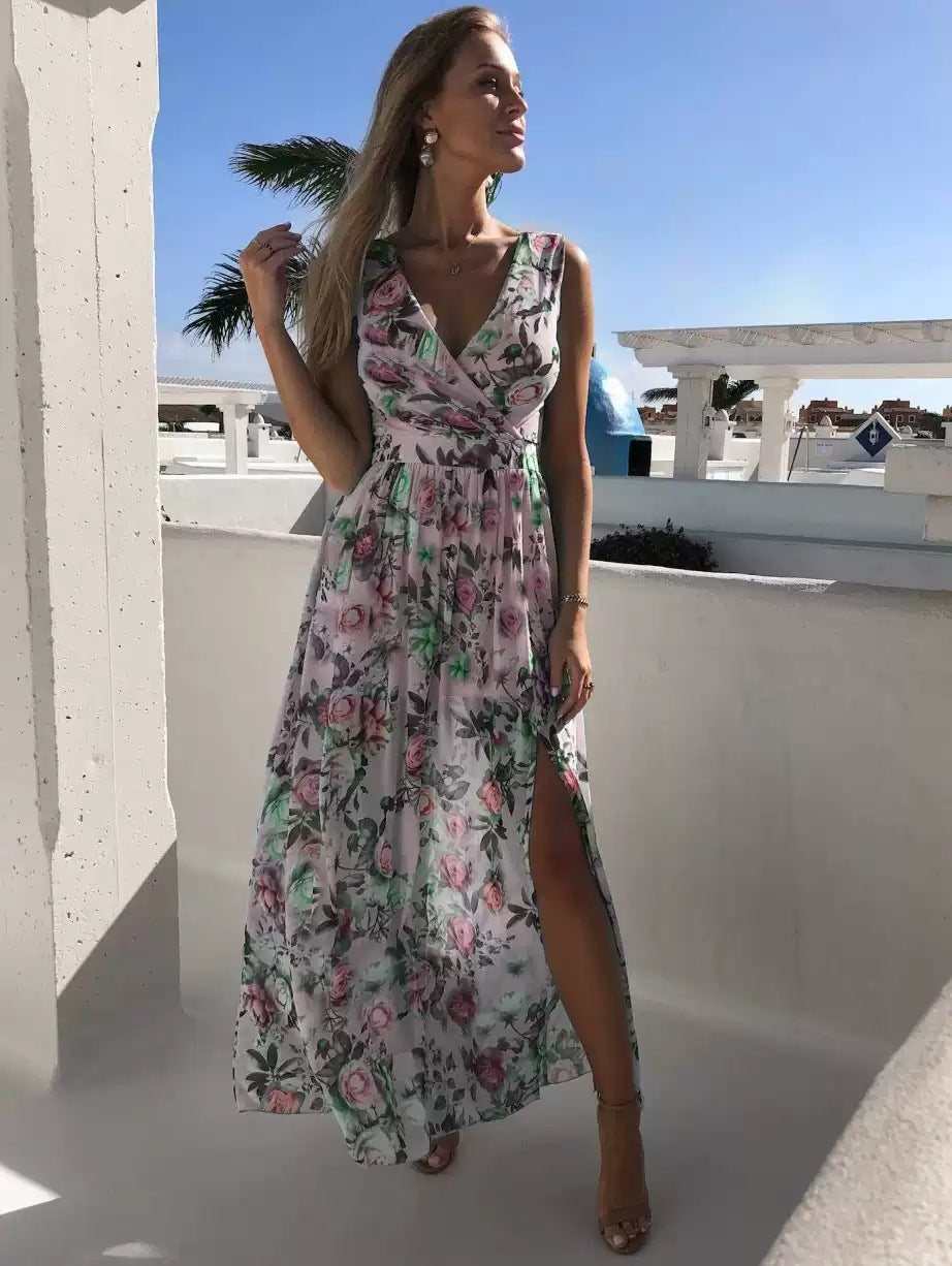 Floral Print Maxi Dress with V-Neckline and Sleeveless Design