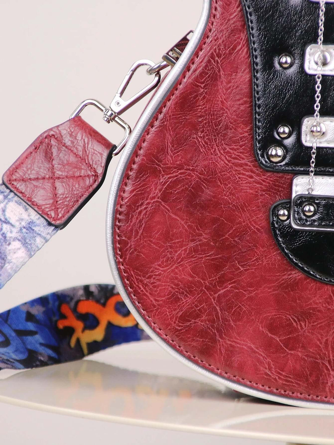 Freya - Retro Guitar Crossbody Bag